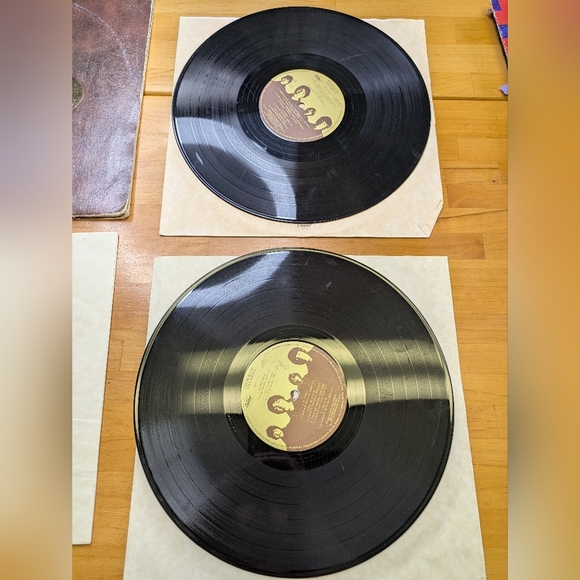 The Beatles Love Songs Vinyl Record Double LP With Lyrics Book - Picture 11 of 13